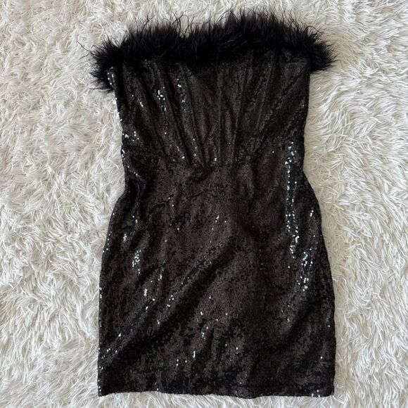 Windsor Black Sequins Strapless Corset Mini Dress with Feather Neckline Size L - Picture 7 of 9
